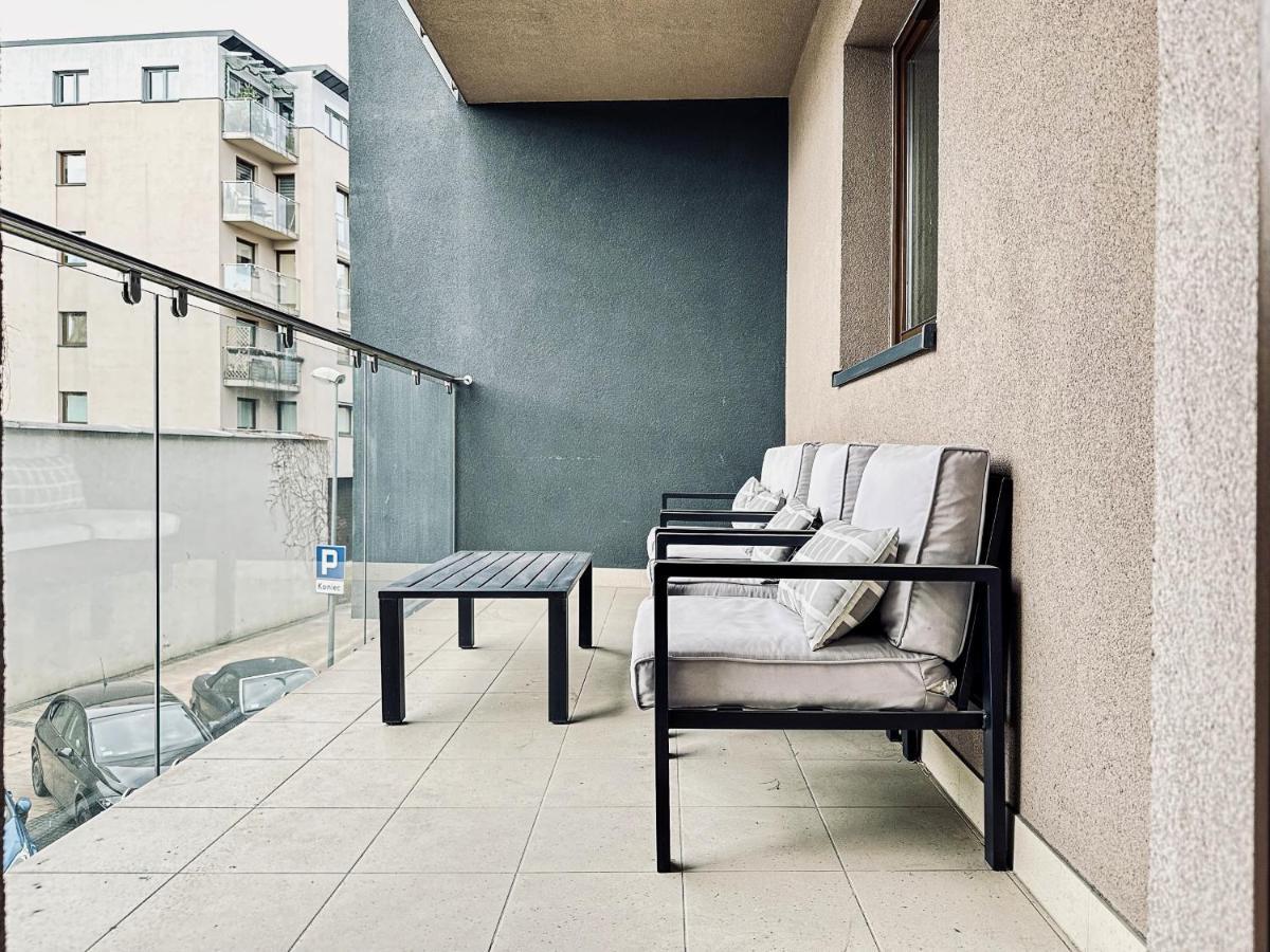 Cozy Apartment In Old Chocolate Factory Cracóvia Exterior foto